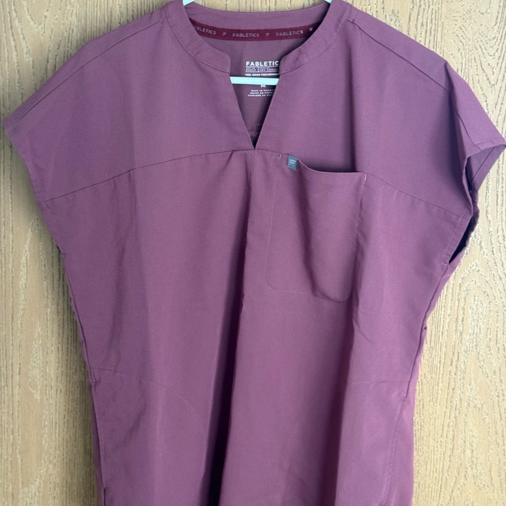 Fabletics Dusty Rose Performance Top